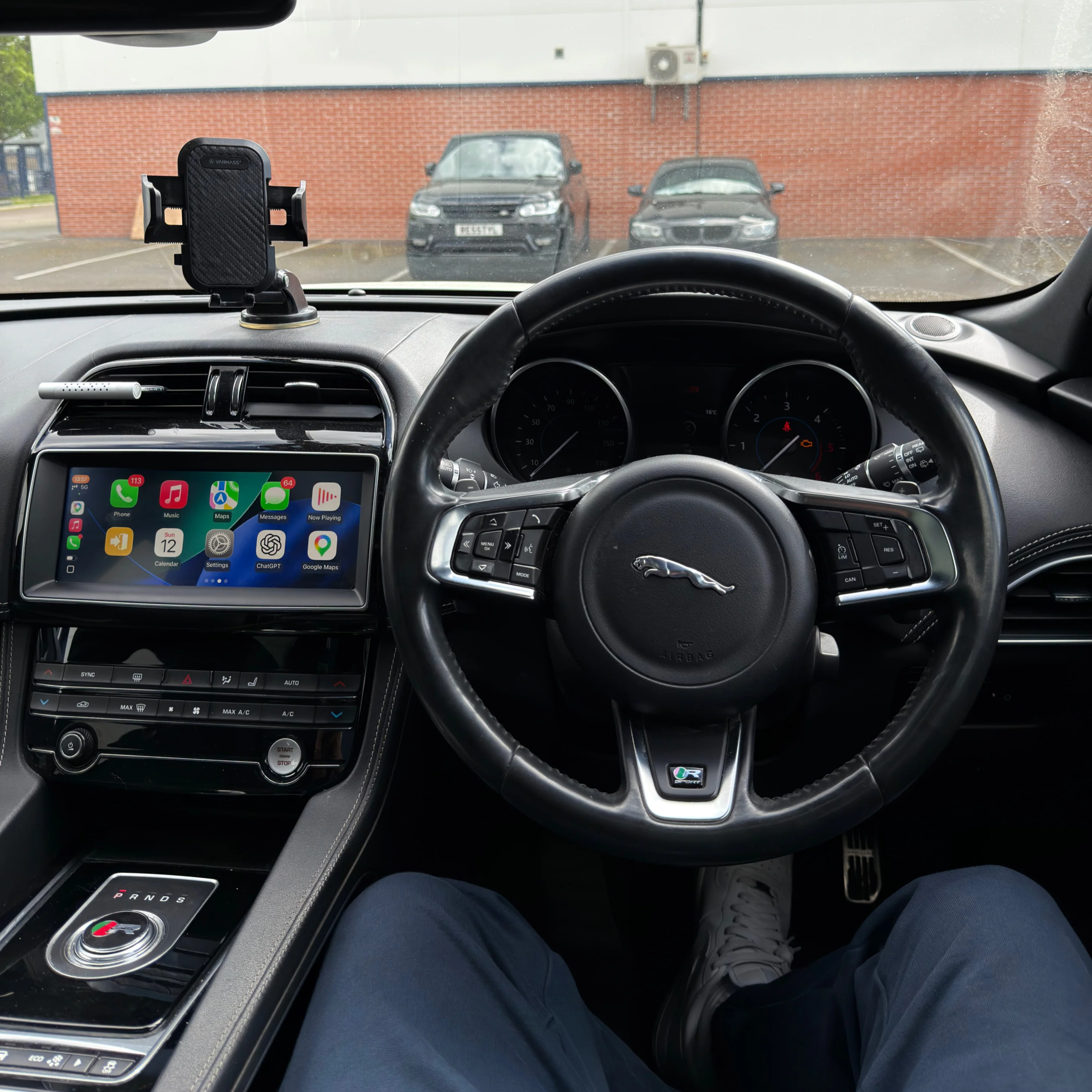 Jaguar XE/XF/F-Pace 10.25" Screen Upgrade with Apple CarPlay - Image 10