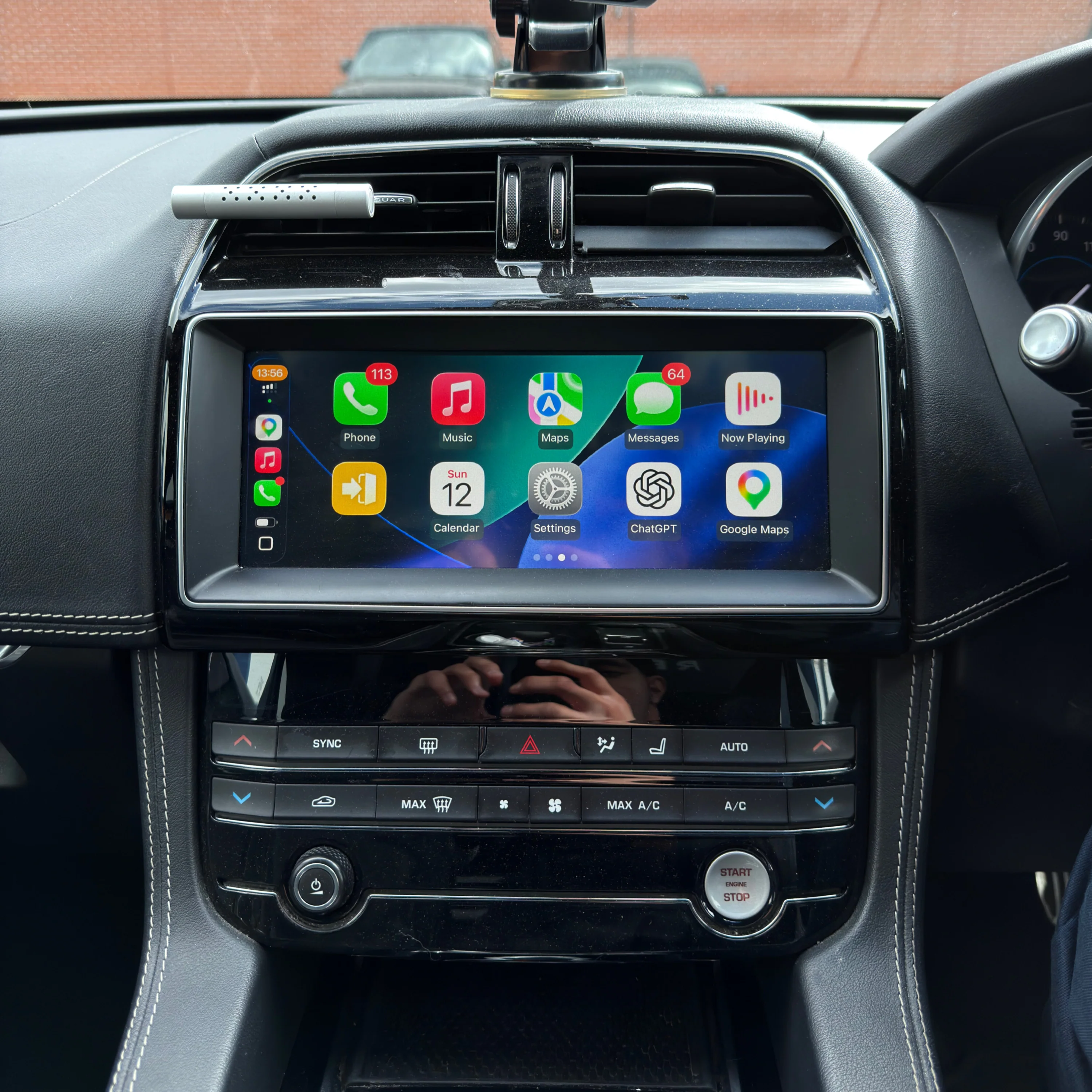 Jaguar XE/XF/F-Pace 10.25" Screen Upgrade with Apple CarPlay - Image 7