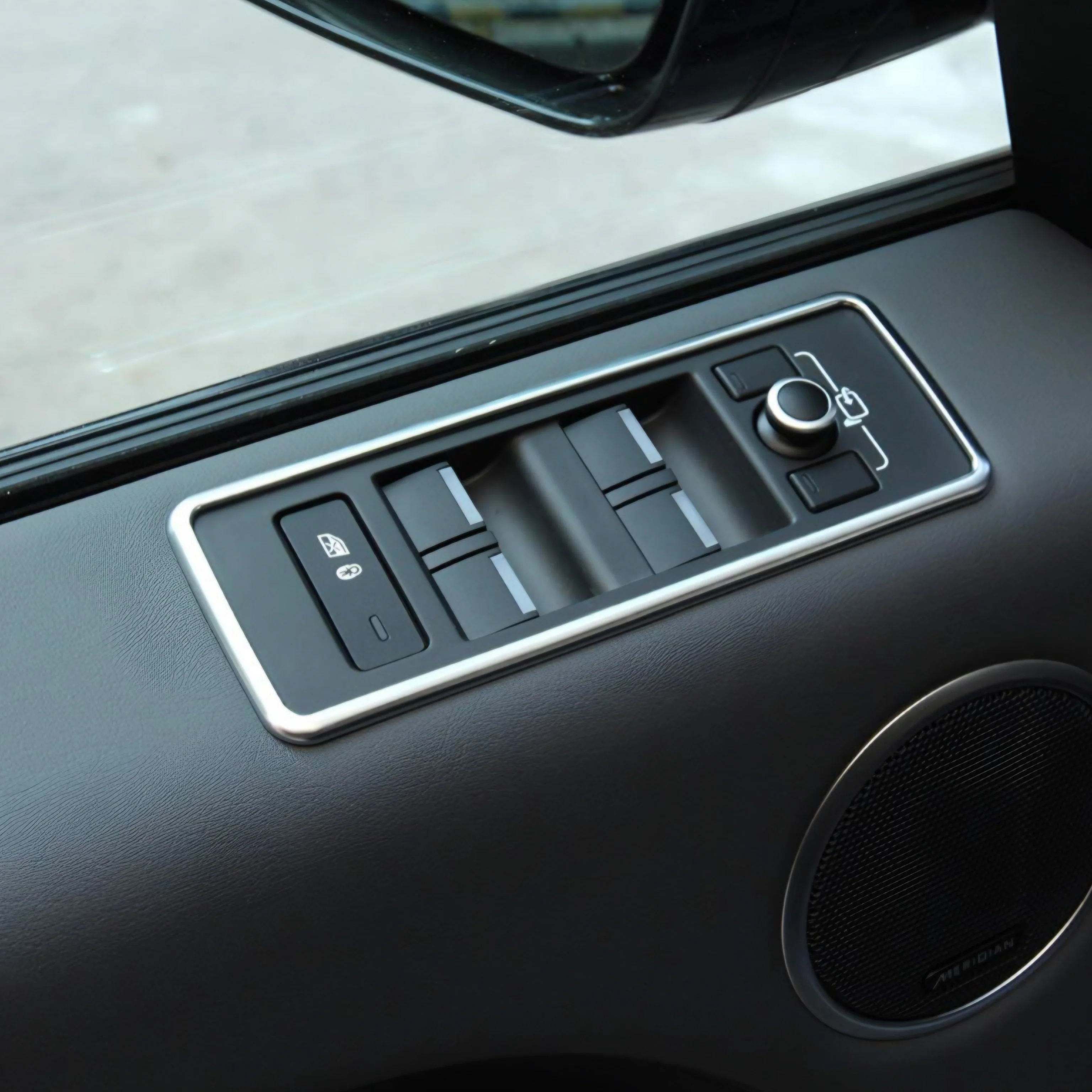 Range Rover Sport L494 FaceLift Window Switches - Image 3