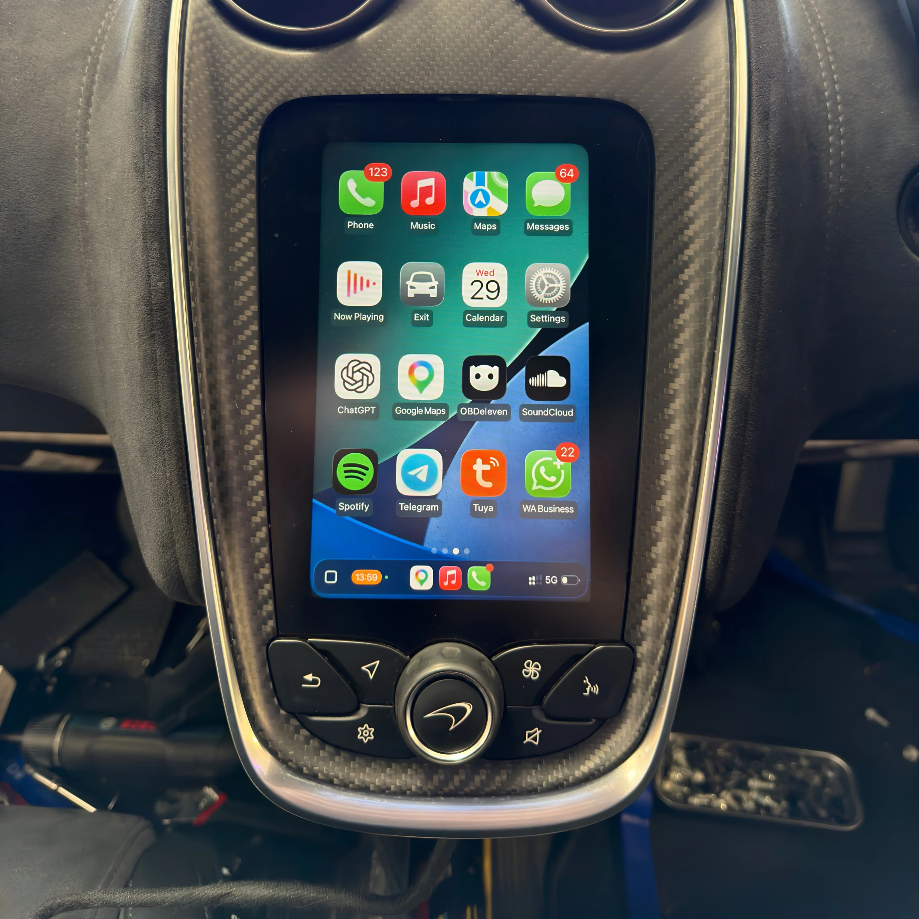 McLaren Wireless Apple CarPlay & Android Auto Upgrade - Image 2