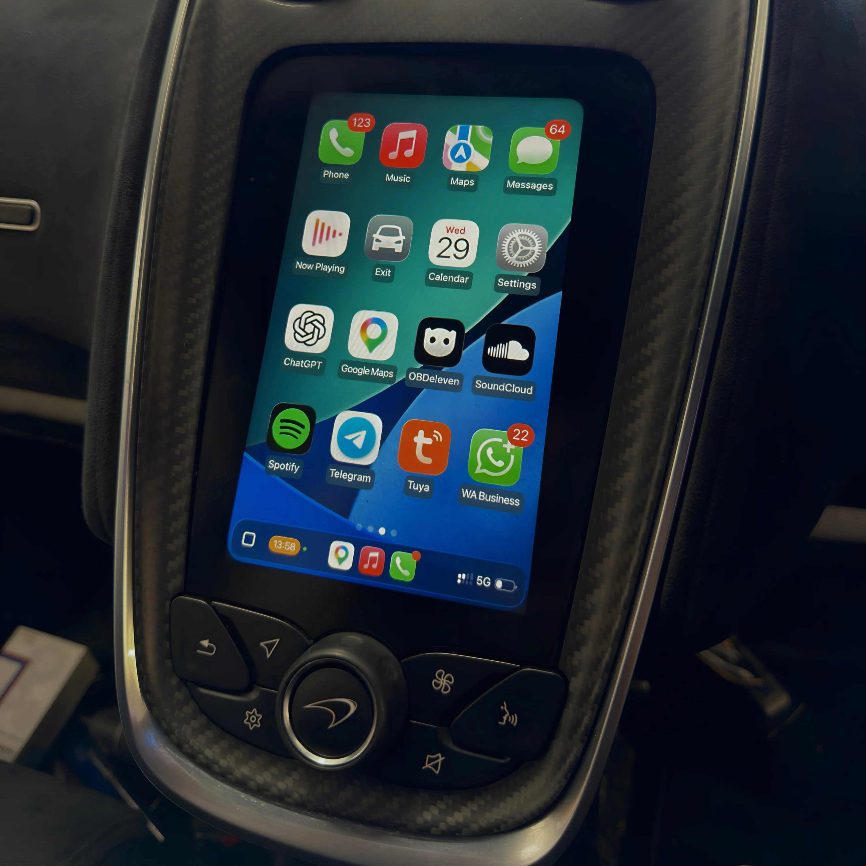 McLaren Wireless Apple CarPlay & Android Auto Upgrade - Image 6