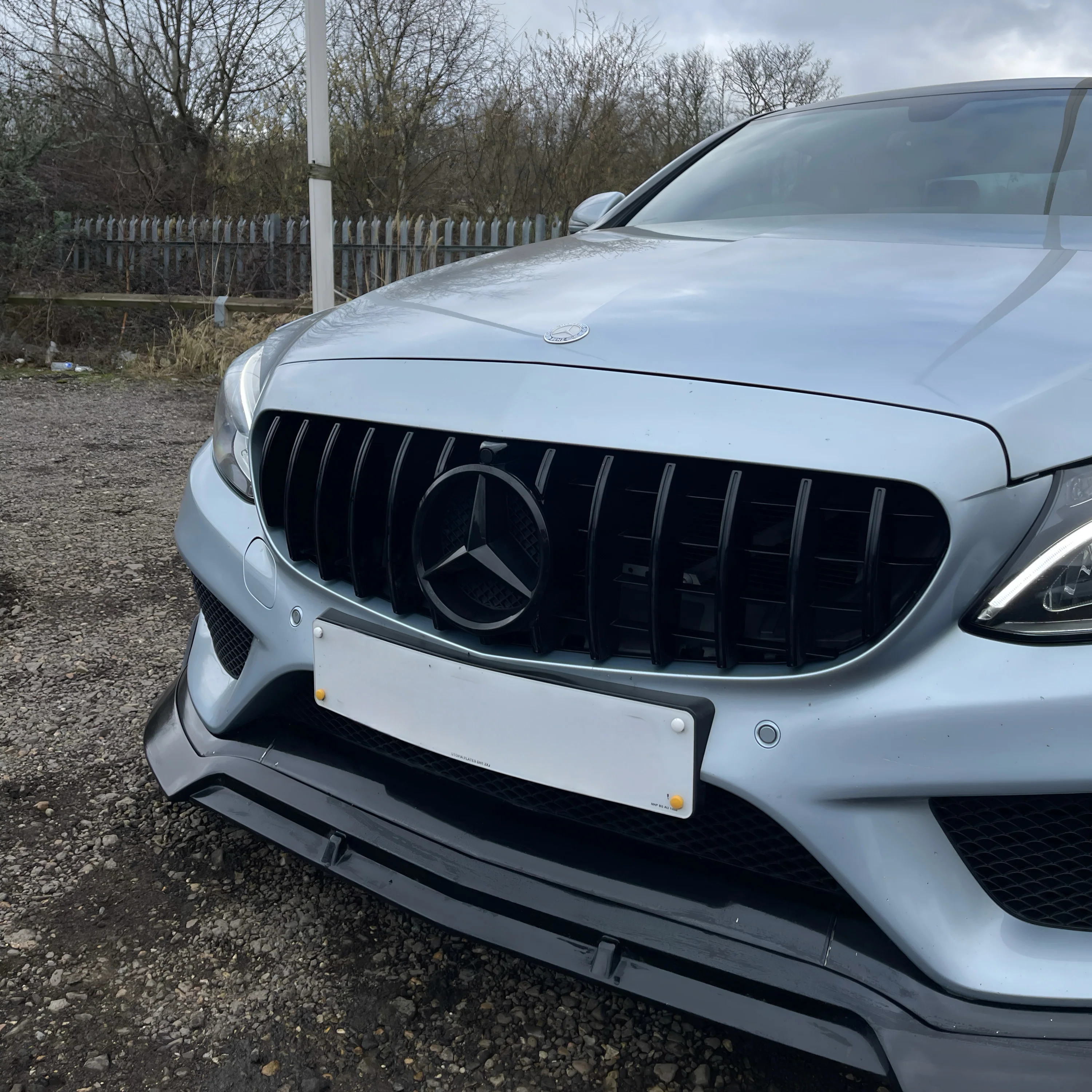Mercedes-Benz C-Class/C63 W205 Gloss Black AMG Grille - Image 4