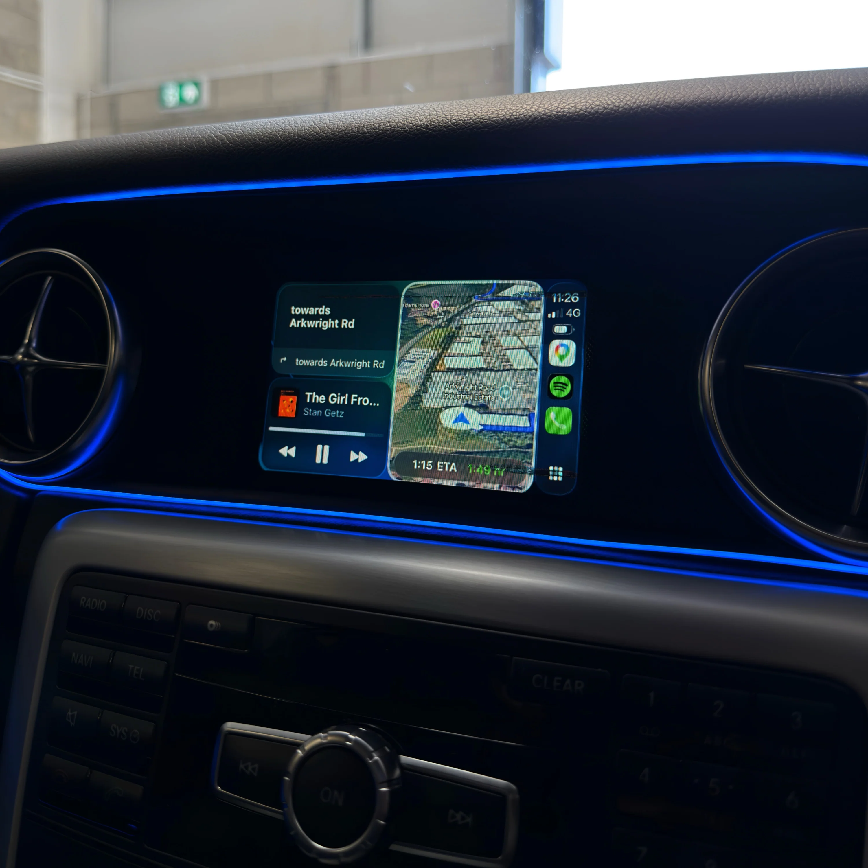 Mercedes-Benz SLK Apple CarPlay/Android Auto - Image 3
