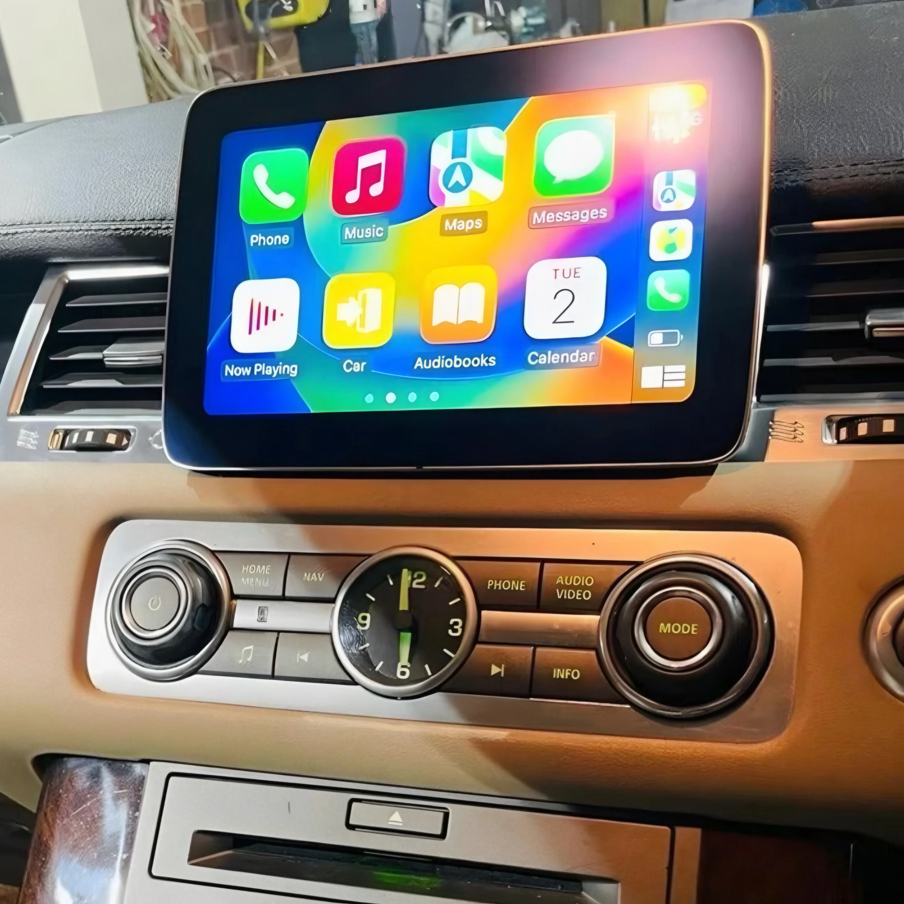 Range Rover Sport L320 9” Touch Screen Upgrade (2005–2013) - Image 2