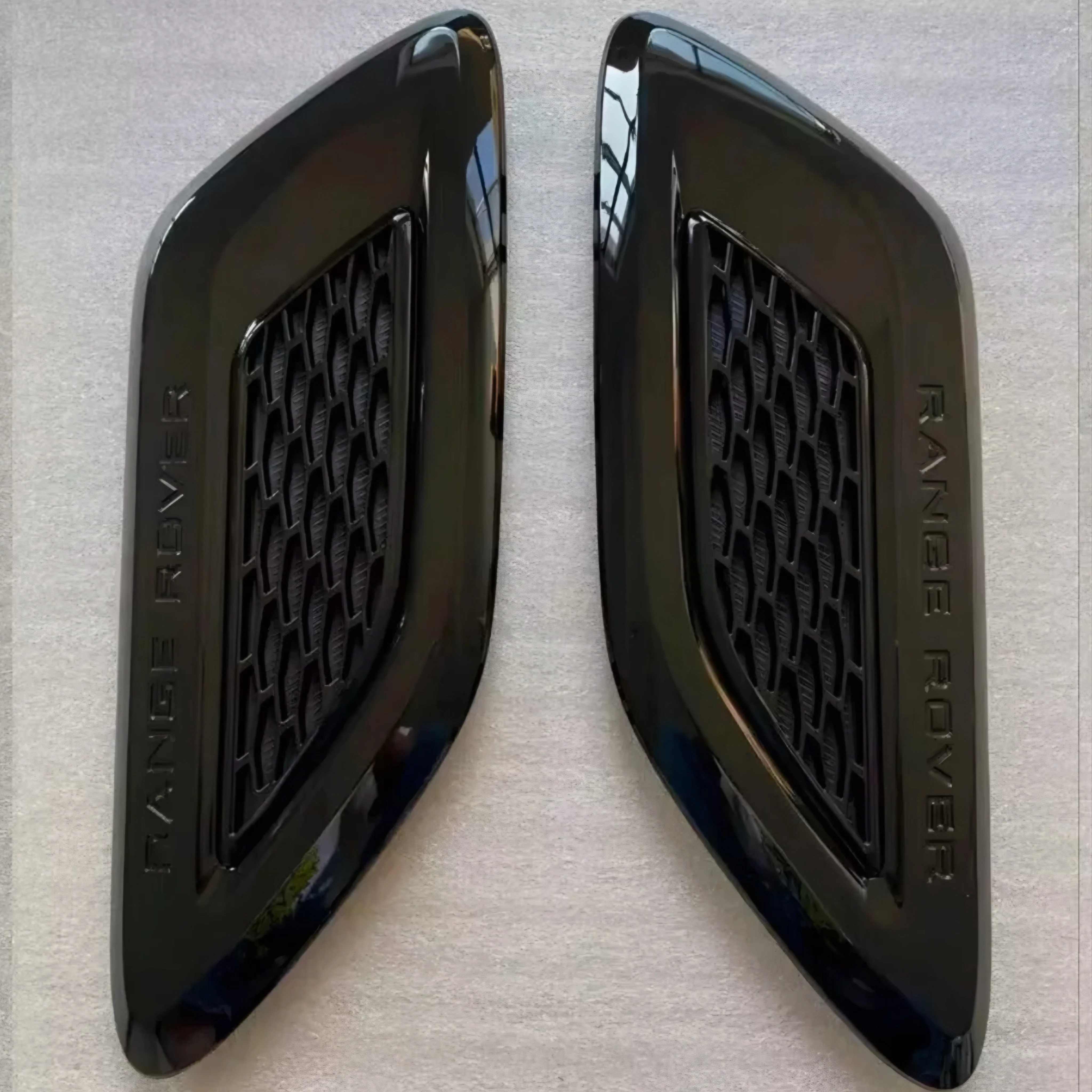 Range Rover Sport L494 (2013–2022) Gloss Black Bonnet Vents - Image 3
