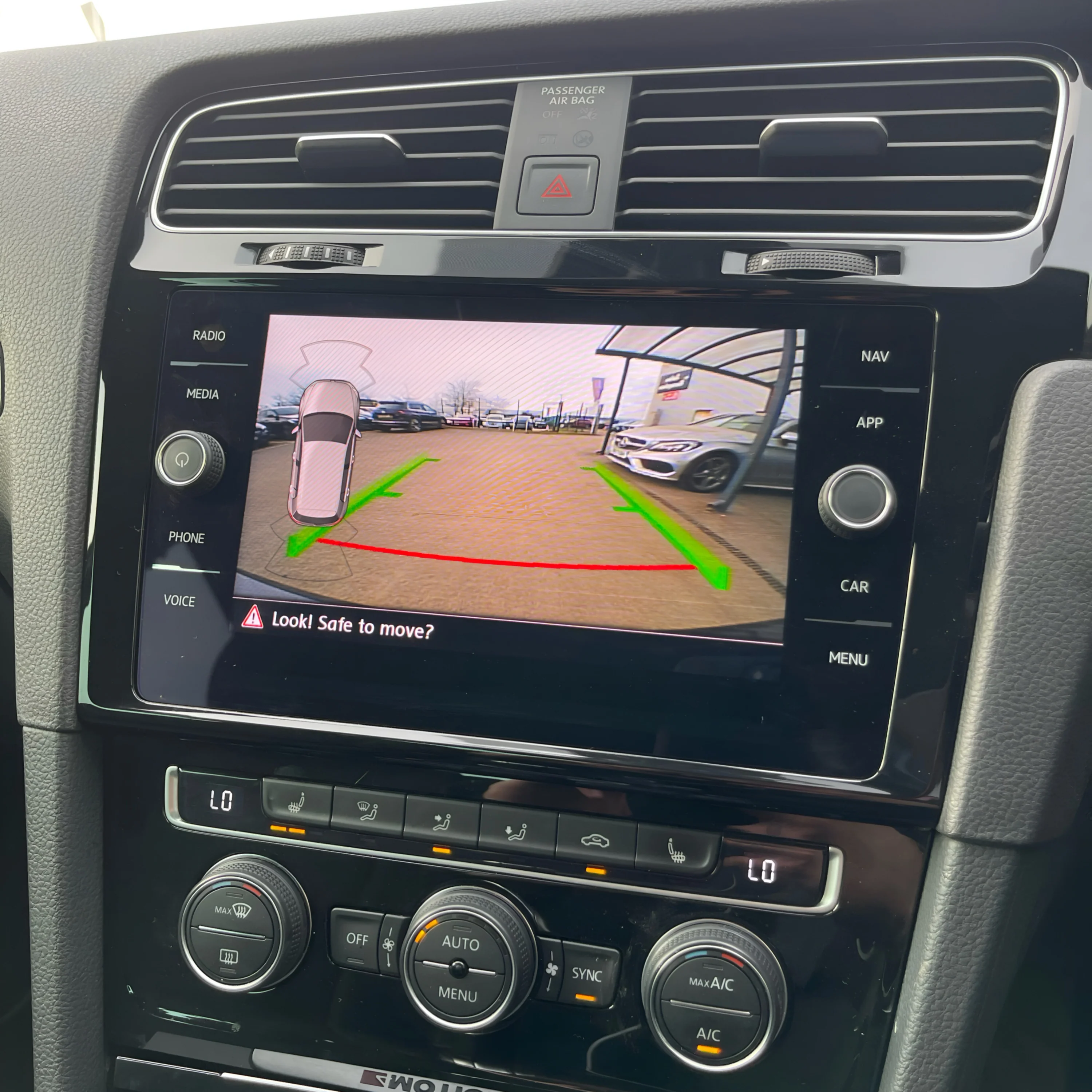 Volkswagen Golf MK7/7.5 Reversing Pop-Up Camera - Image 3