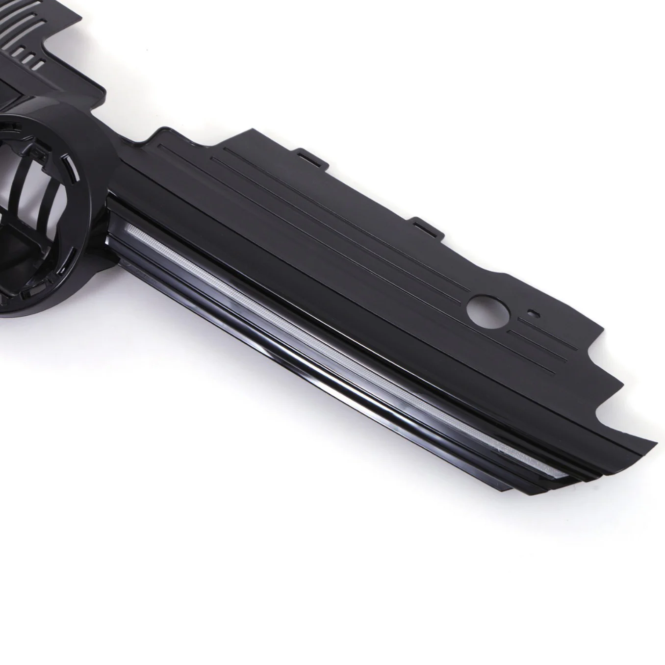 Volkswagen Golf MK8 Illuminated Grille - Image 4