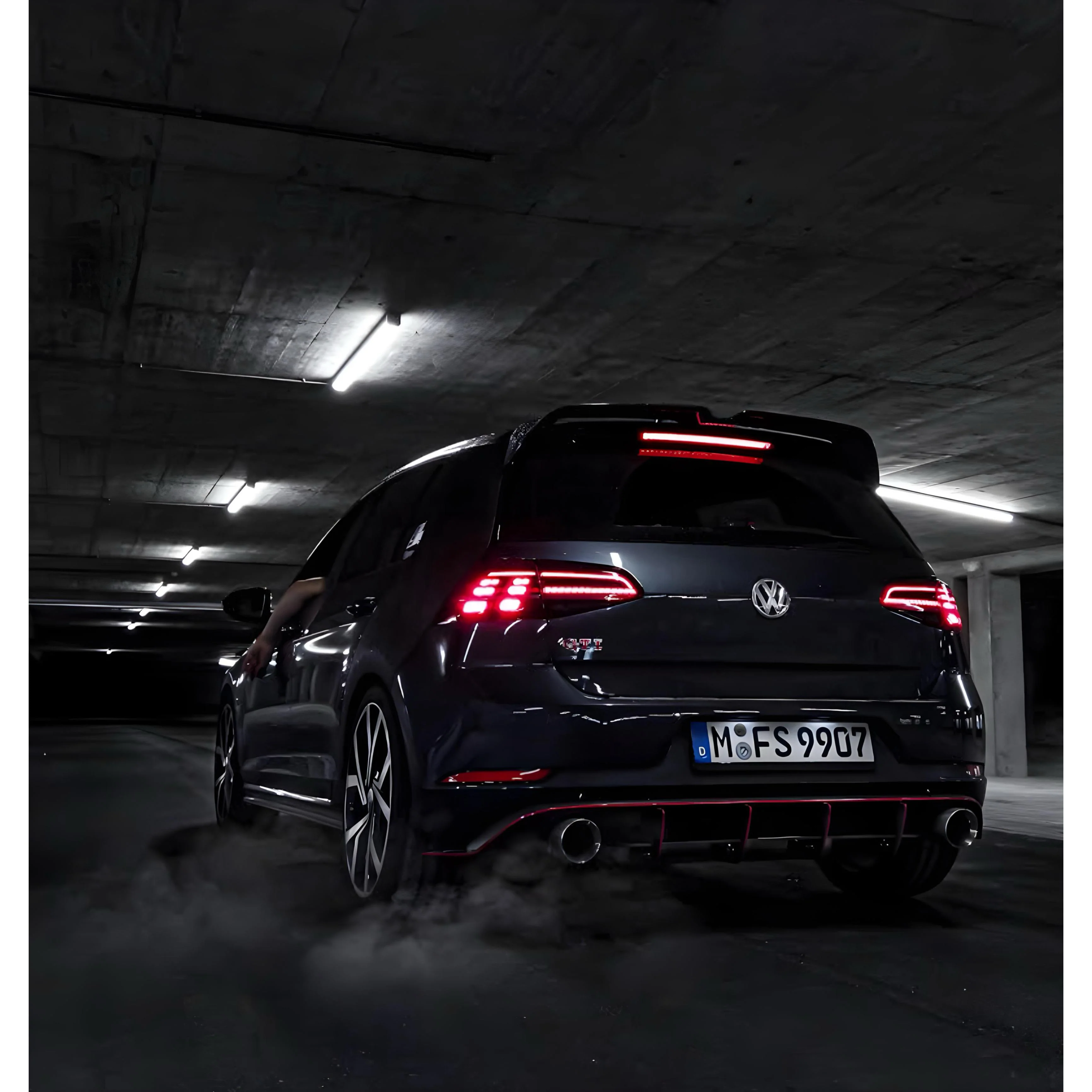 Golf MK7/7.5 Rear Led Tail Lights with Sequential Indicators - Image 4